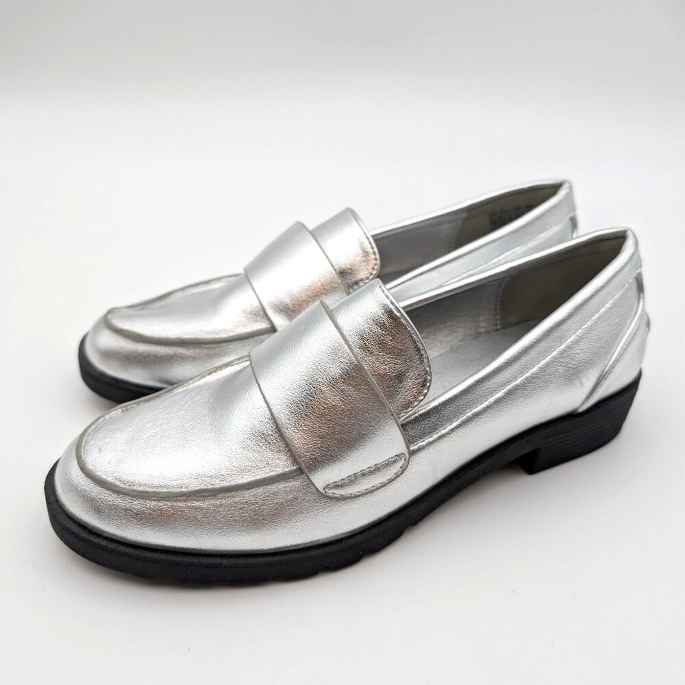 Kenneth Cole Reaction Fern Slip On Loafer Shoes Women's Silver Size US6 EU36